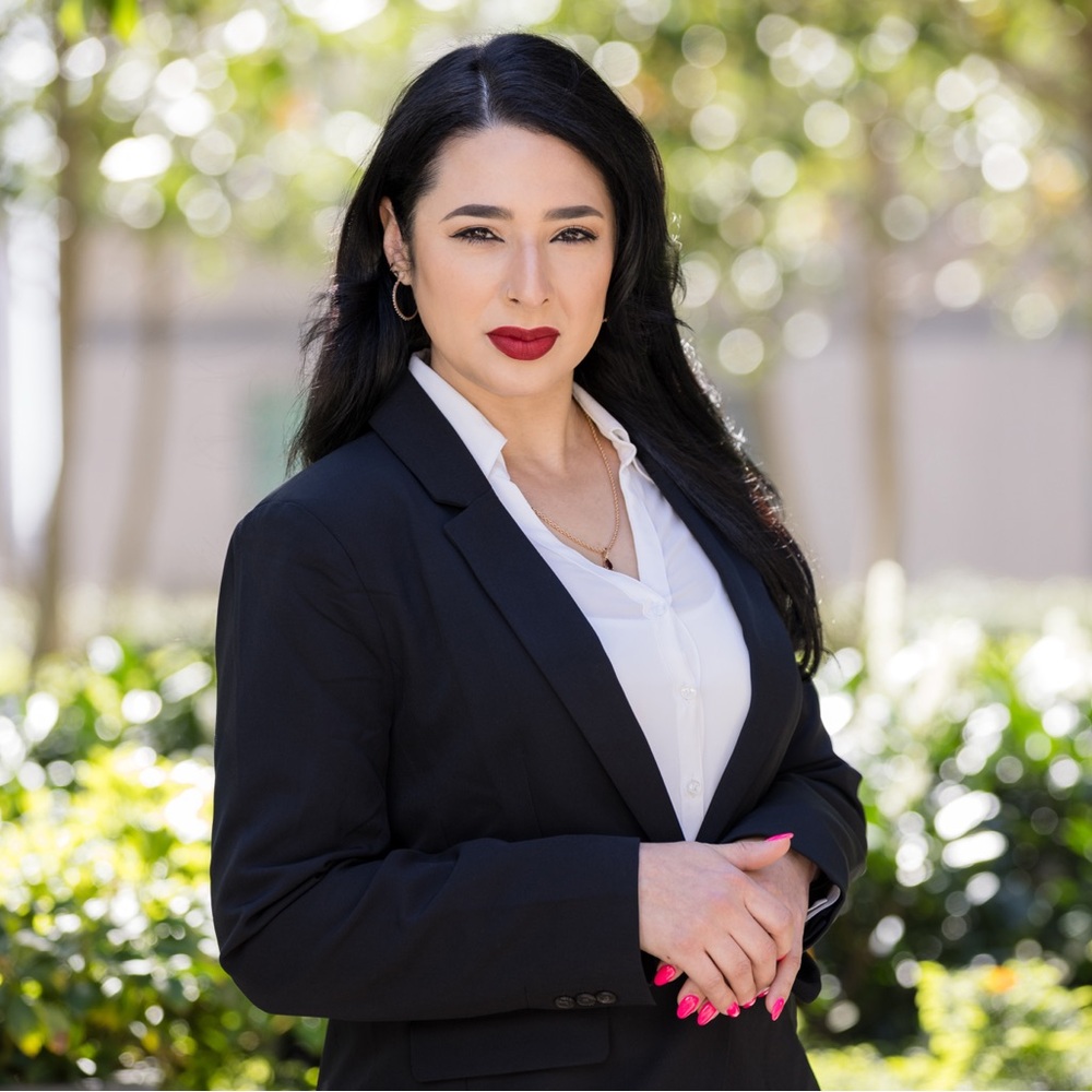 Meet your Posher, Alondra